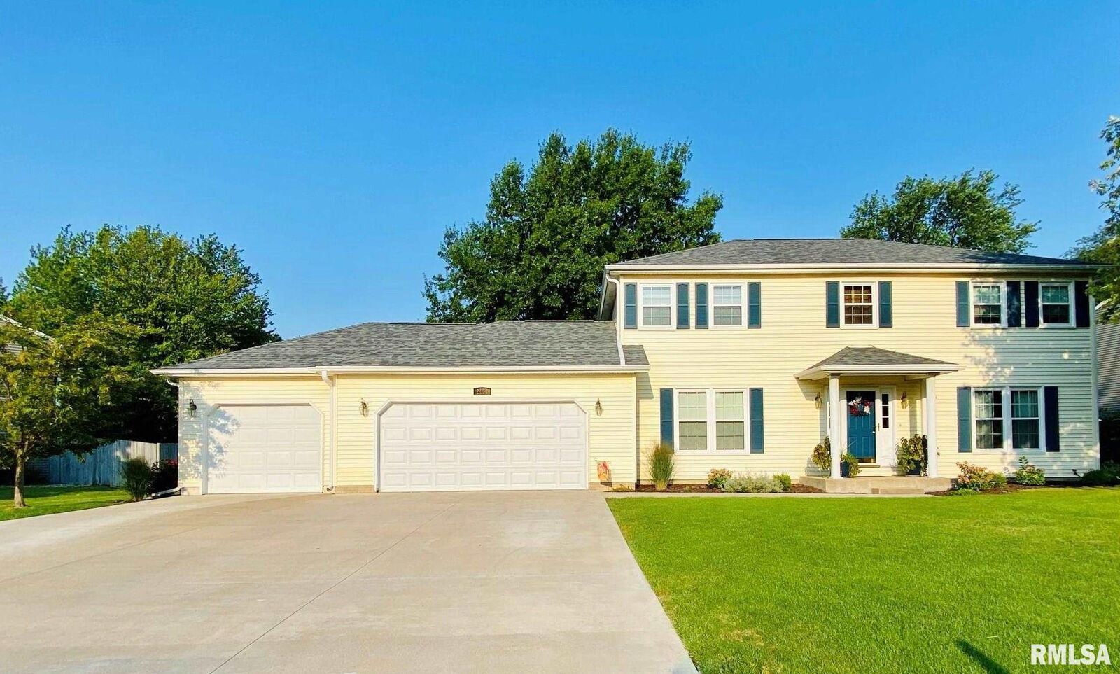 Property Photo: 2154 Christopher IL 61401