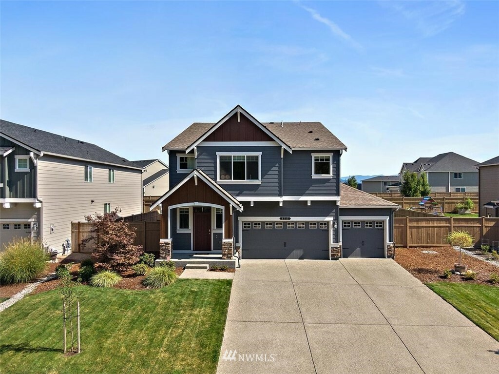 Property Photo:  6713 226th Avenue Ct E  WA 98321 