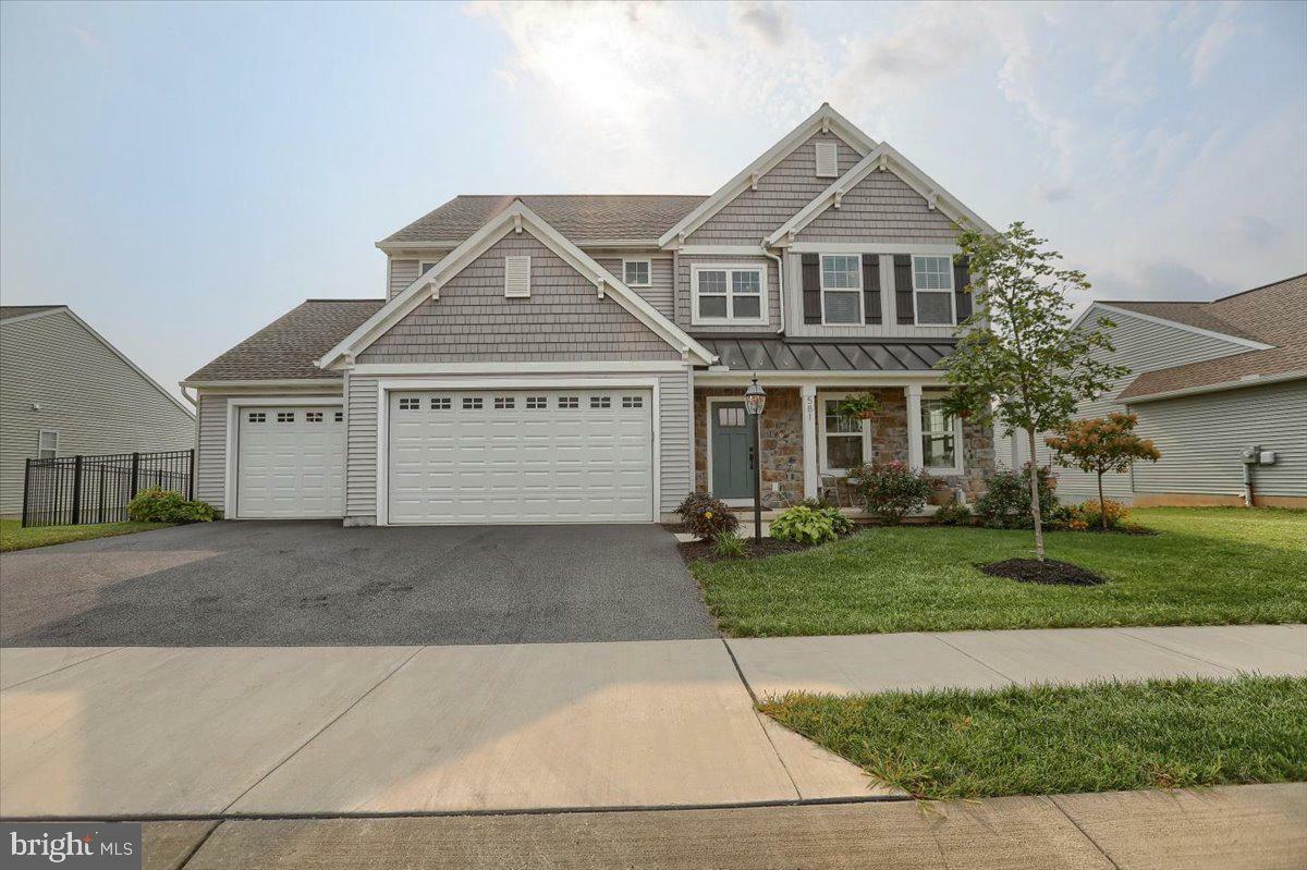 Property Photo: 581 Nottingham Way PA 17003