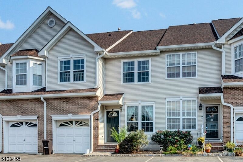 Property Photo:  26 Gallop Ln  NJ 08873 