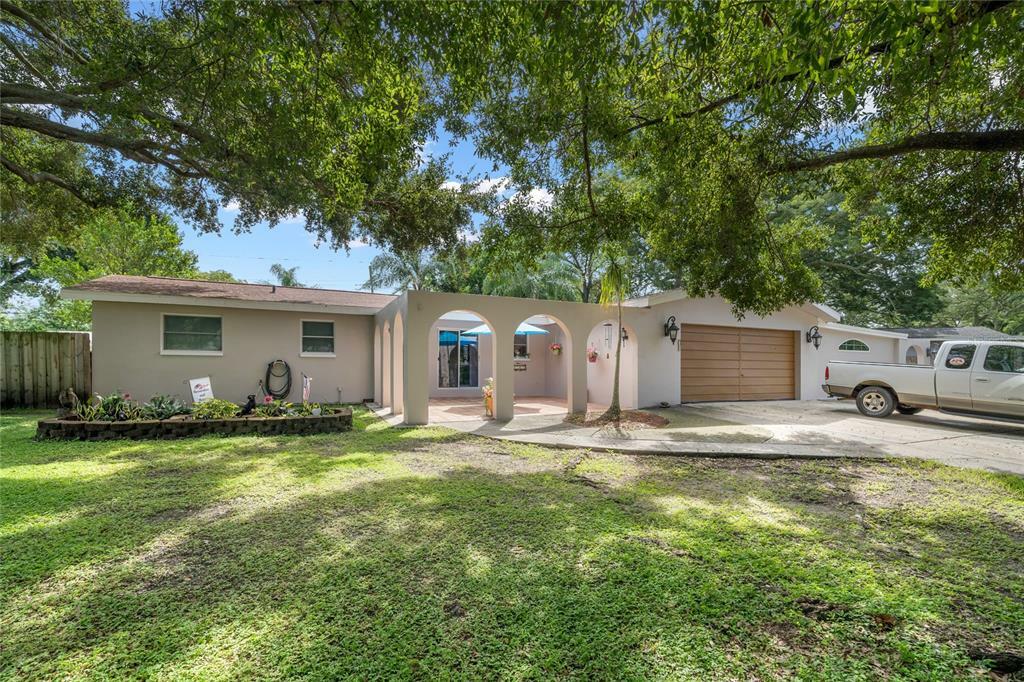 Property Photo:  1705 Evans Drive  FL 33759 