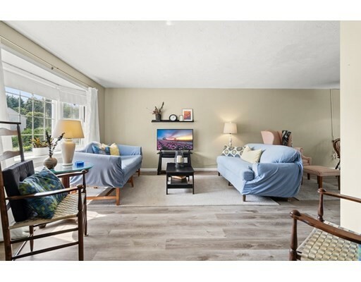 Property Photo: 178 Worcester St 5 MA 01583