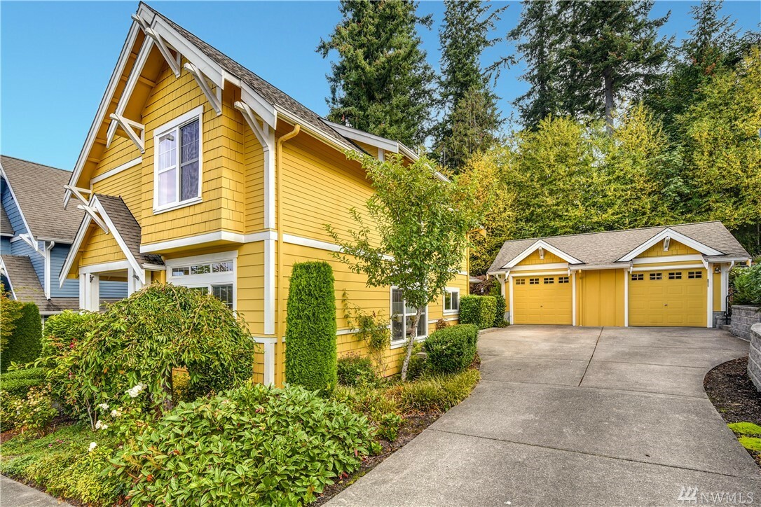 Property Photo:  2018 NE Katsura St  WA 98029 