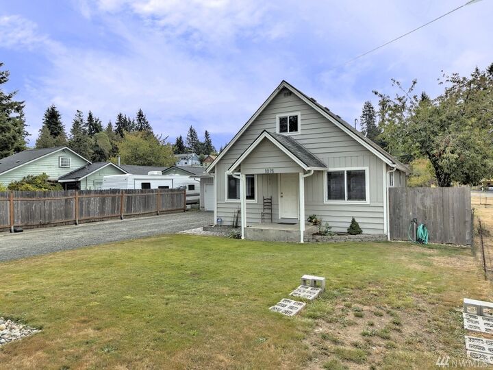 Property Photo: 1015 Dearborn Ave WA 98584