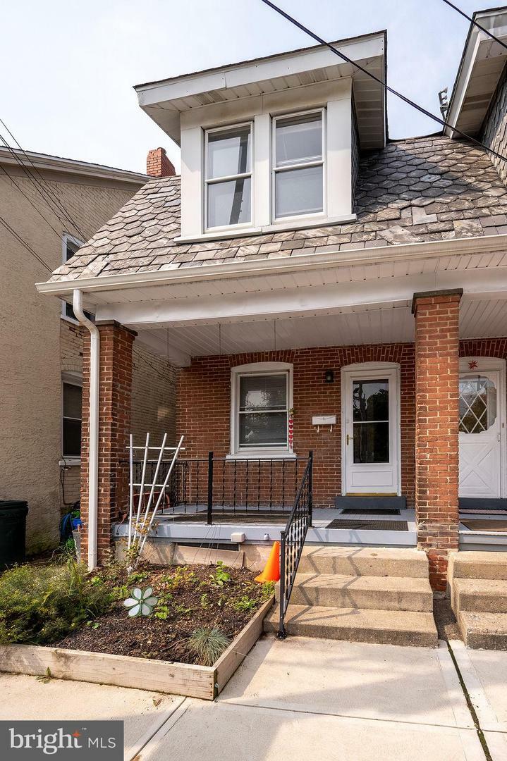 Property Photo:  112 Front Street  PA 18055 