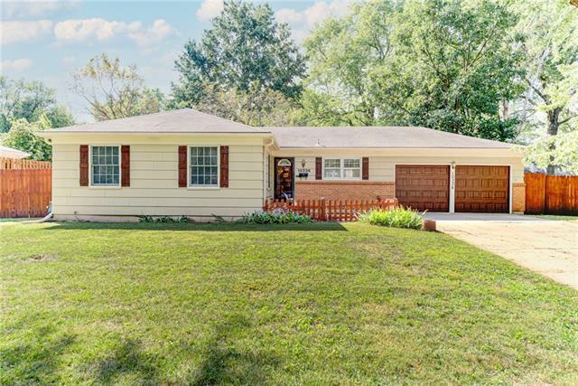 Property Photo:  10336 Reeds Drive  KS 66207 