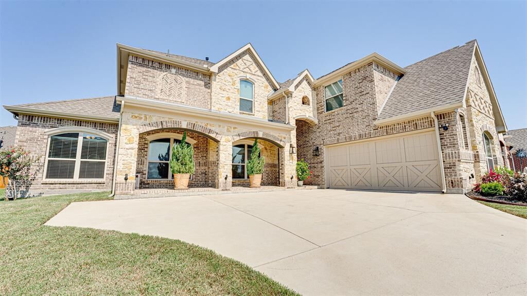 Property Photo: 2684 Bonita Drive TX 75054