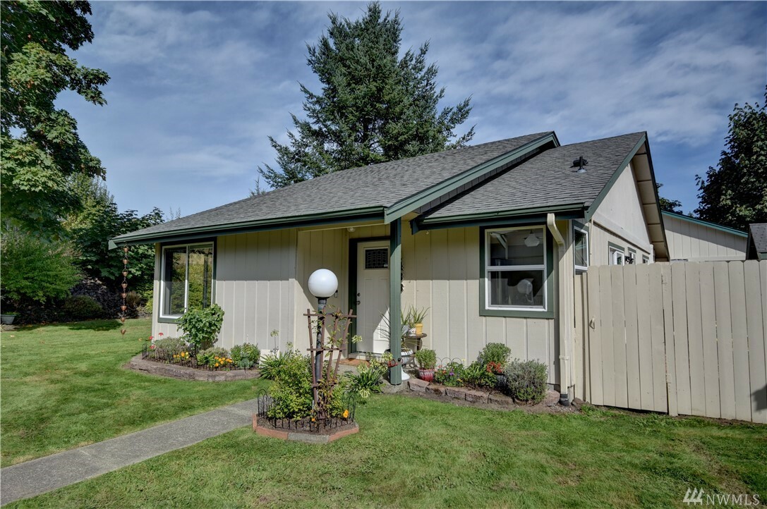 Property Photo:  1486 Diamond Rd SE  WA 98503 