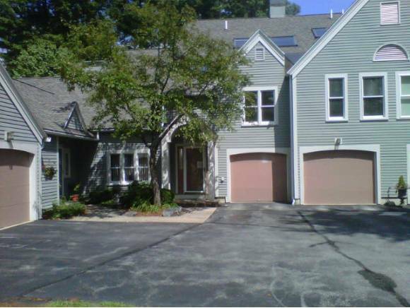 Property Photo: 25 Hawthorne Village Road 25 NH 03062