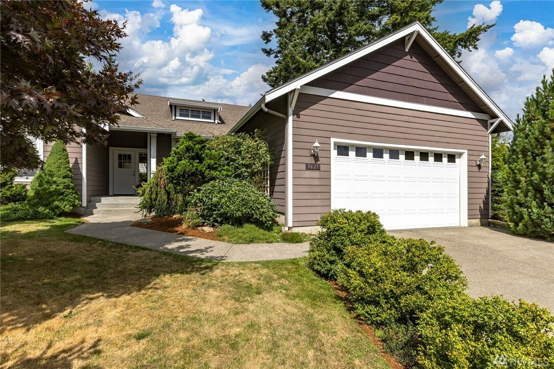 Property Photo:  3627 Northridge Place  WA 98226 