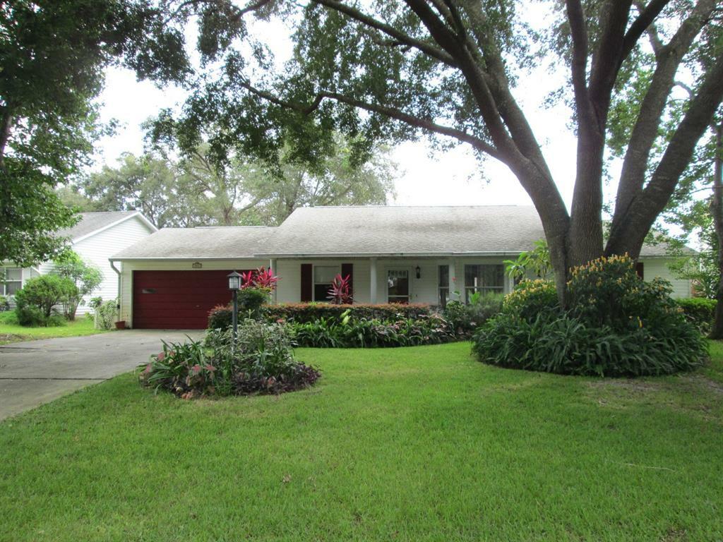 Property Photo:  806 Dundee Circle  FL 34788 