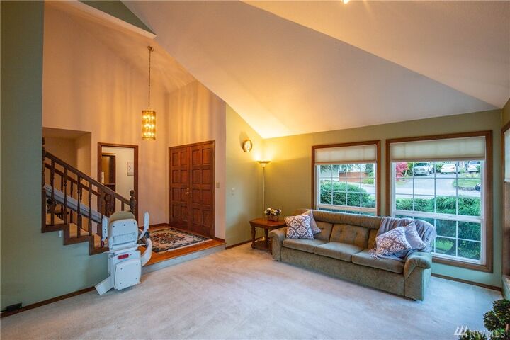 Property Photo:  32409 8th Ave SW  WA 98023 