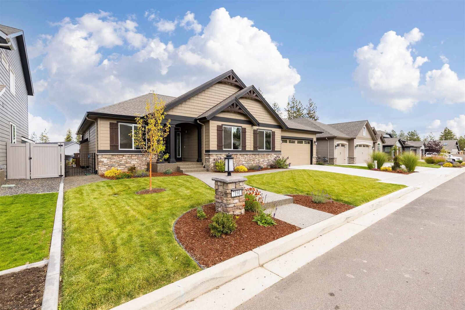 Property Photo:  7191 S Parkridge Blvd  WA 99224-9063 