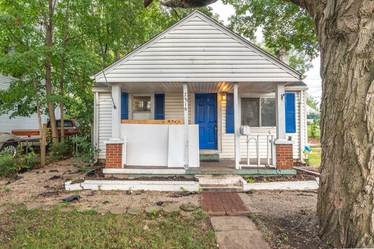 Property Photo:  2816 Gladstone St  OH 45439 