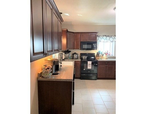 Property Photo: 14 Pine St MA 01588