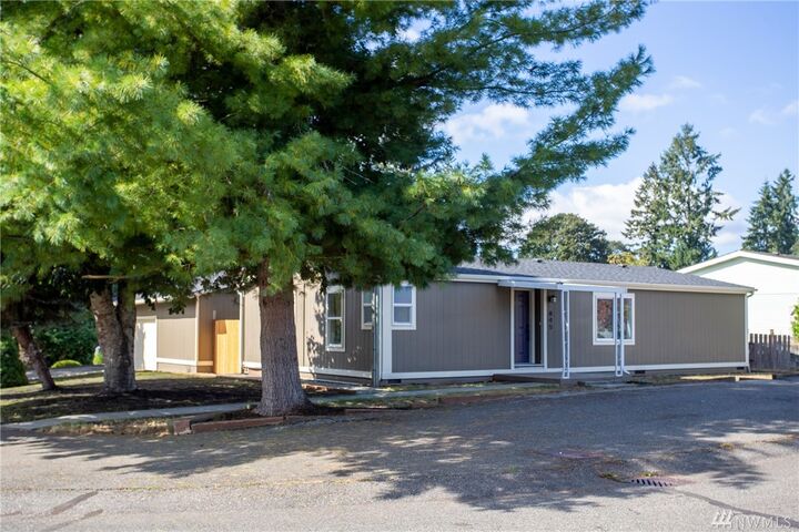 Property Photo:  845 Nottingham Dr SE  WA 98503 
