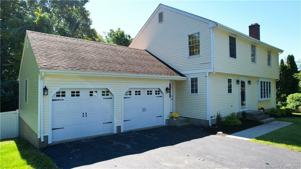 Property Photo: 20 Williamsburg Drive CT 06489