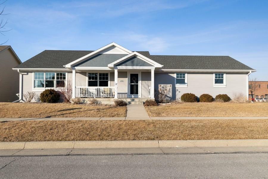 Property Photo:  2705 Cambridge Drive  IA 50010 