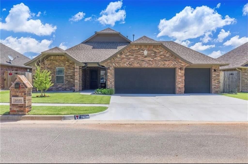 Property Photo:  2620 Wayne Cutt Avenue  OK 73099 