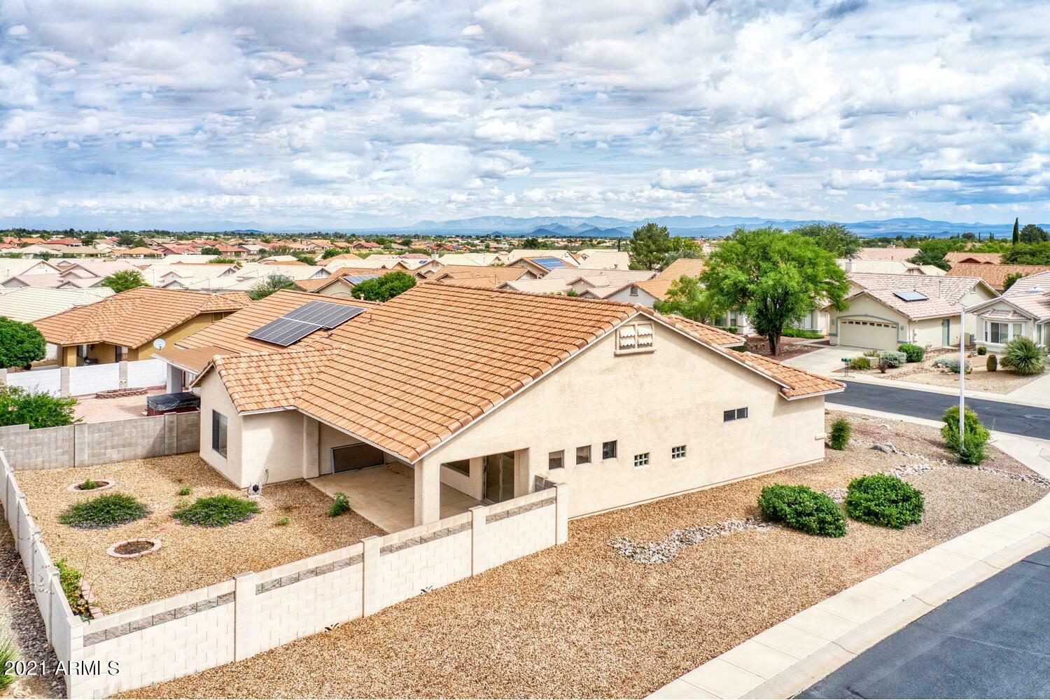 Property Photo:  2810 Stonehenge Drive  AZ 85650 