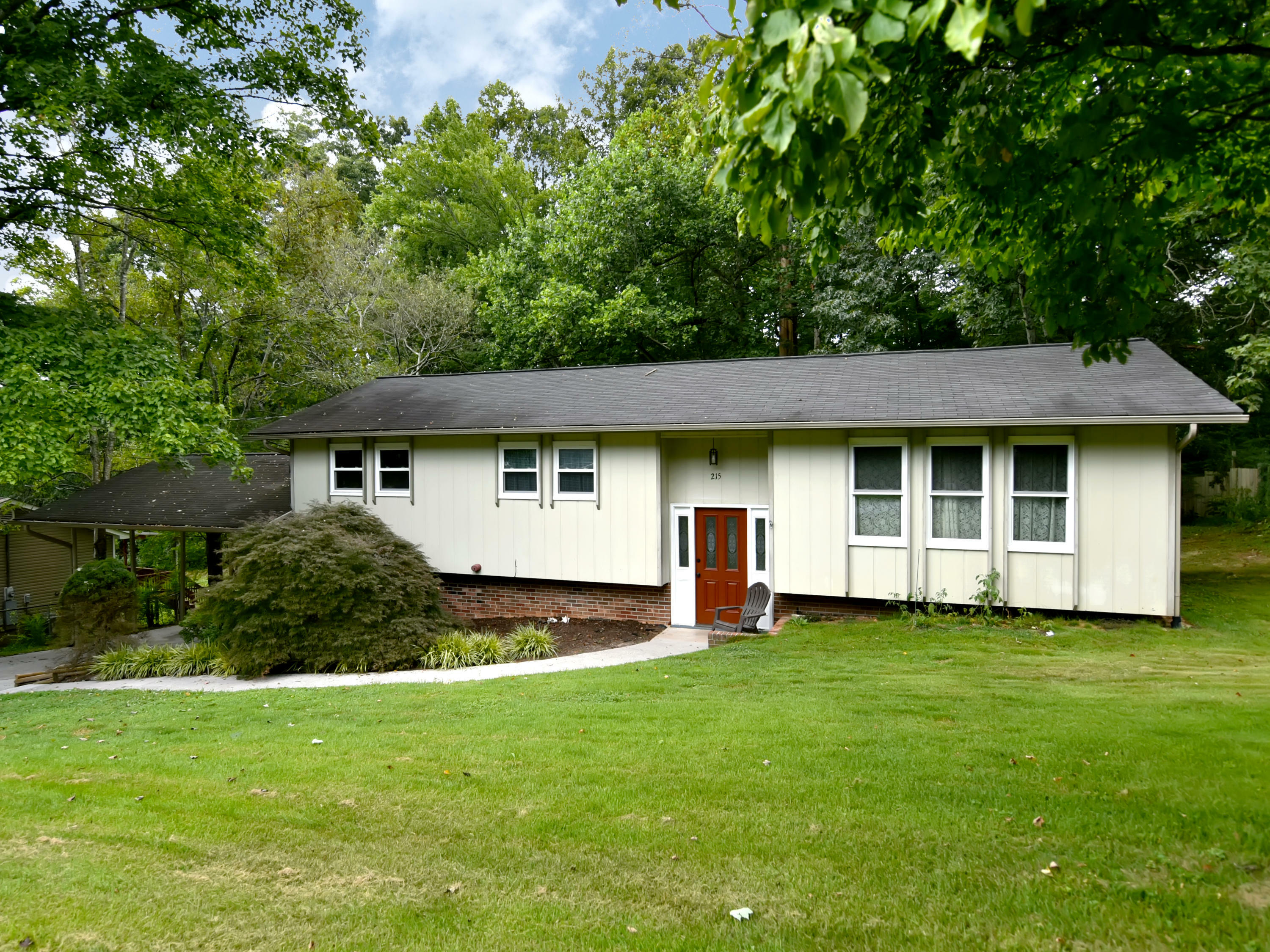 Property Photo:  215 East Drive  TN 37849 