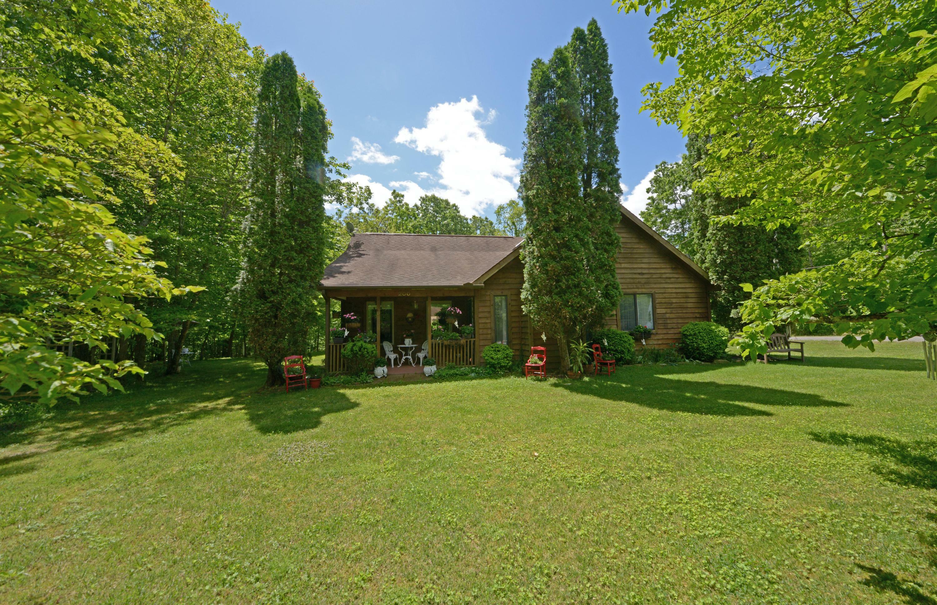 Property Photo:  200 Pomeroy Drive  TN 38558 