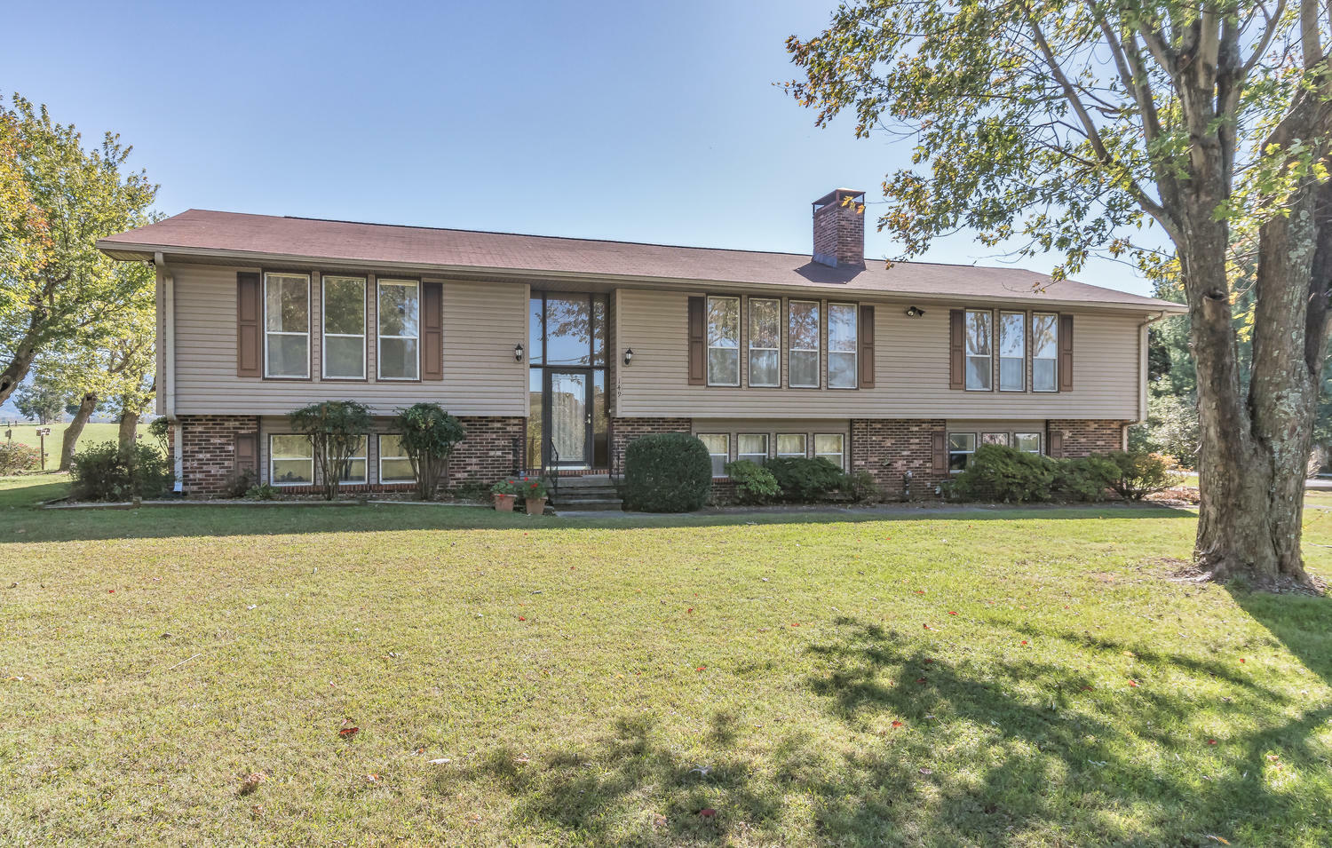 Property Photo:  149 Maryville Hwy  TN 37865 