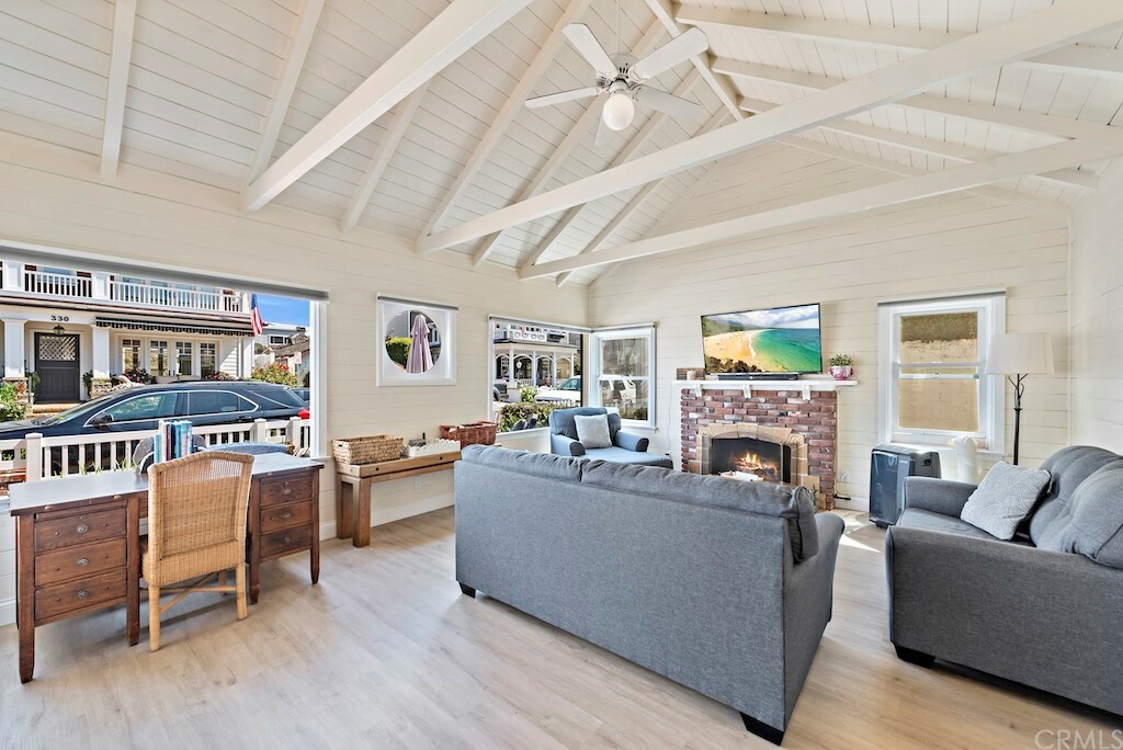 Property Photo: 333 Apolena Avenue CA 92662