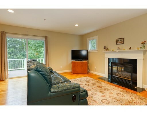 Property Photo:  16 Country Candle Ln 16  MA 01532 