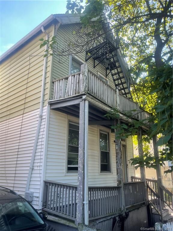 Property Photo:  11 Winthrop Avenue  CT 06511 