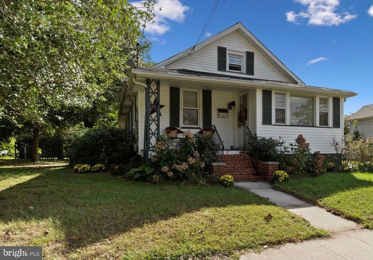 Property Photo:  17 Magnolia Avenue  NJ 08533 