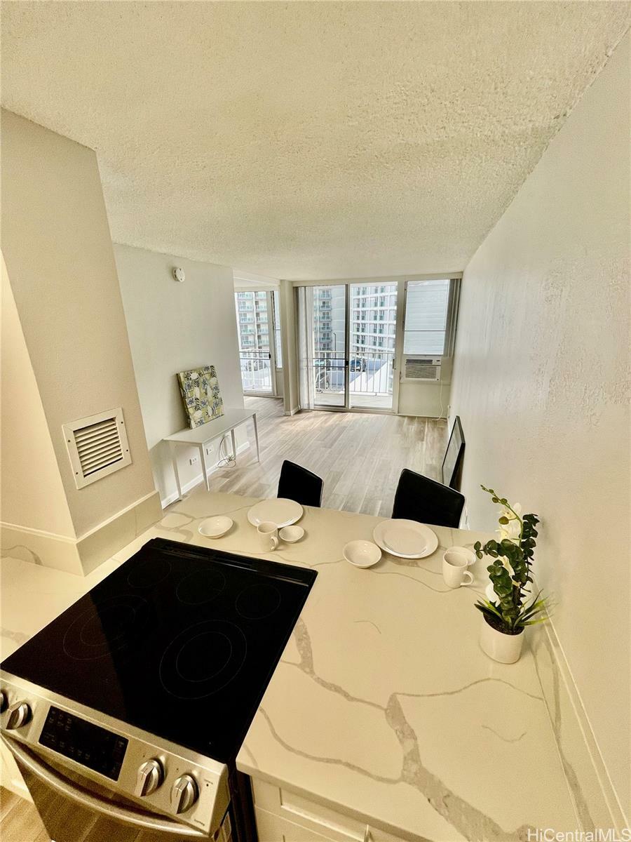 Property Photo:  1617 Kapiolani Boulevard 1207  HI 96814 