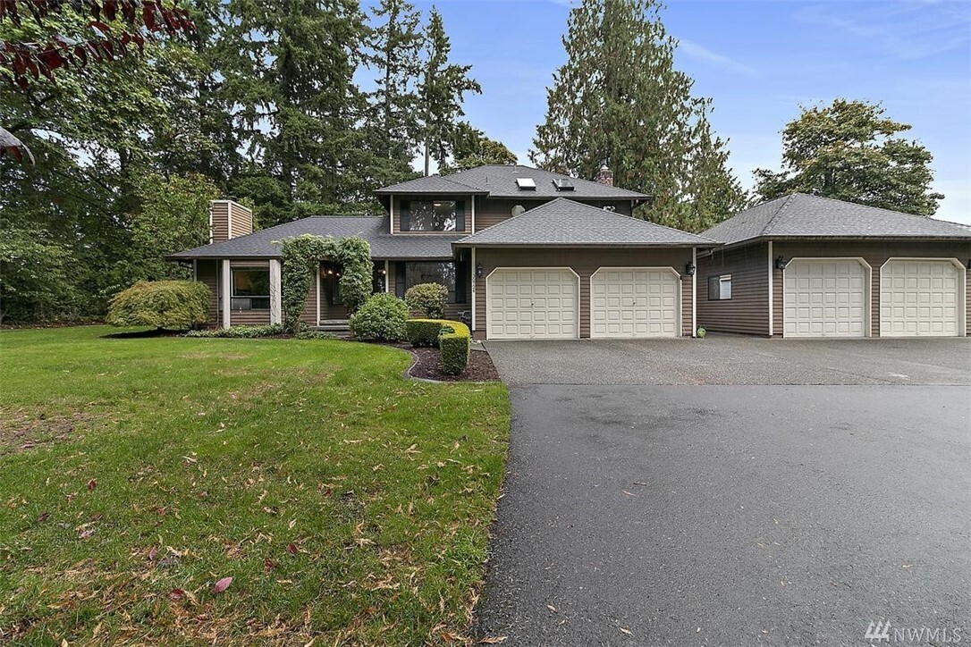Property Photo: 30724 112th Ave SE WA 98092
