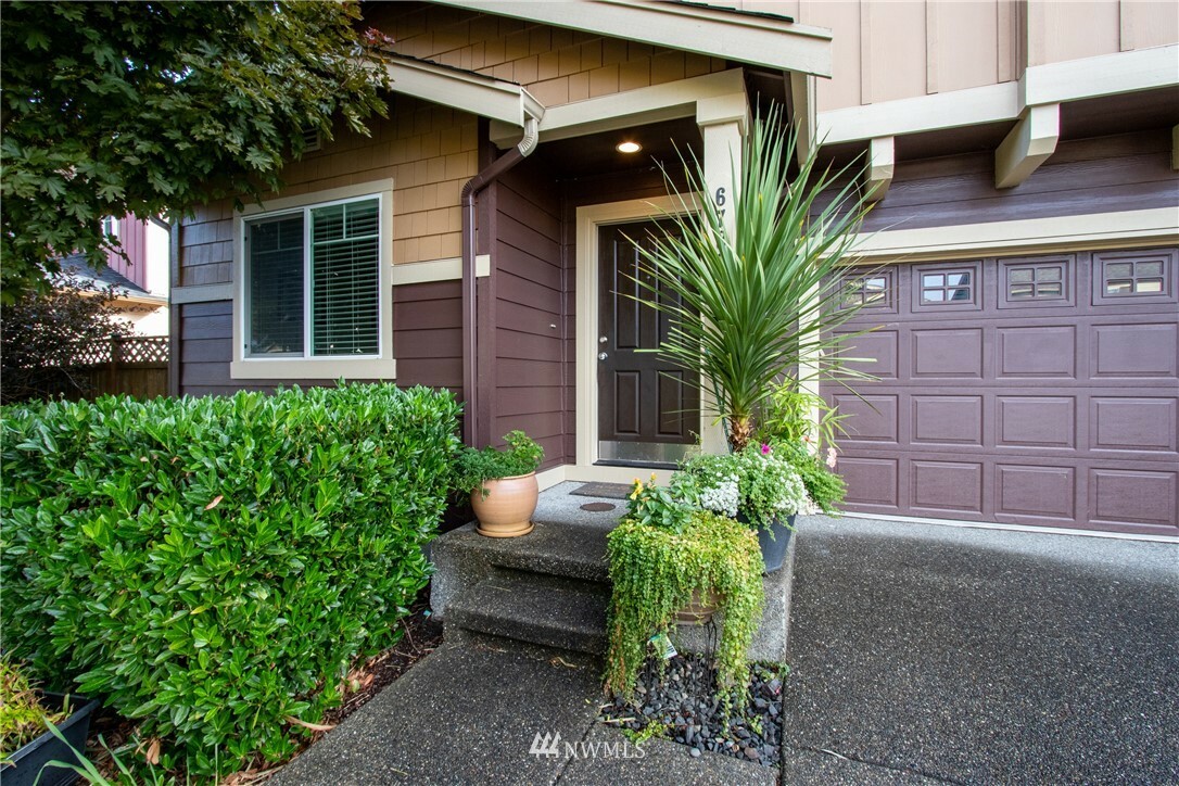 Property Photo:  6736 Stone Street SE  WA 98513 