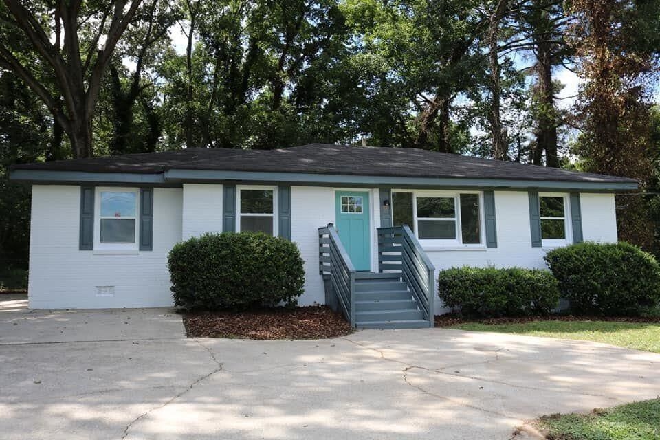 Property Photo: 2805 SE Gresham Road SE GA 30316