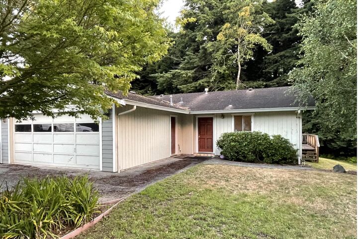 1966 Stradbrook Court  Eureka CA 95503 photo