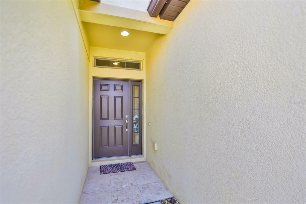 Property Photo:  5464 Sunset Falls Drive  FL 33572 