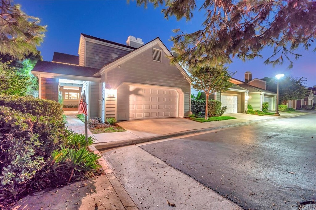 Property Photo: 6080 Avenida De Castillo CA 90803