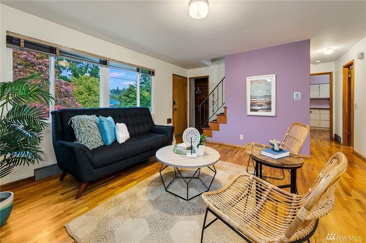 Property Photo: 4615 S Willow St WA 98118