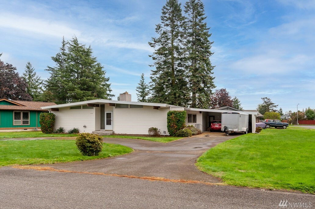 Property Photo: 5399 Belfern Dr WA 98226