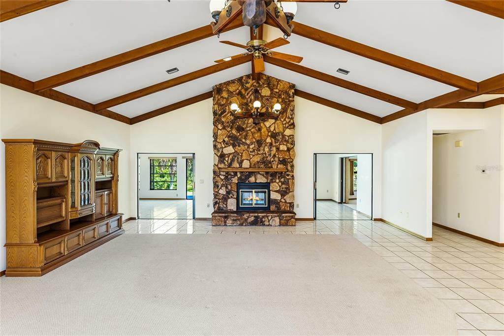 Property Photo: 220 Ciboa Avenue FL 34287