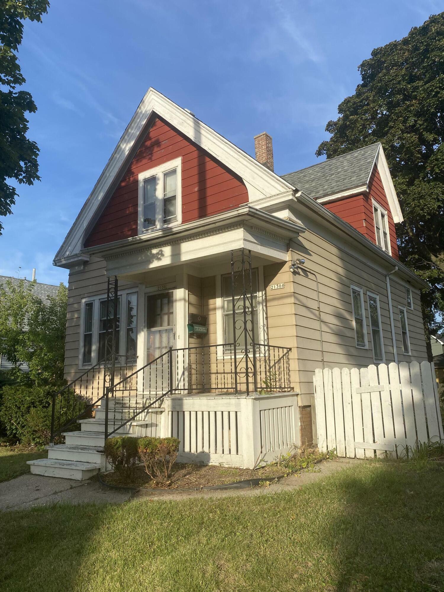 Property Photo:  2130 N 24th Pl  WI 53205 