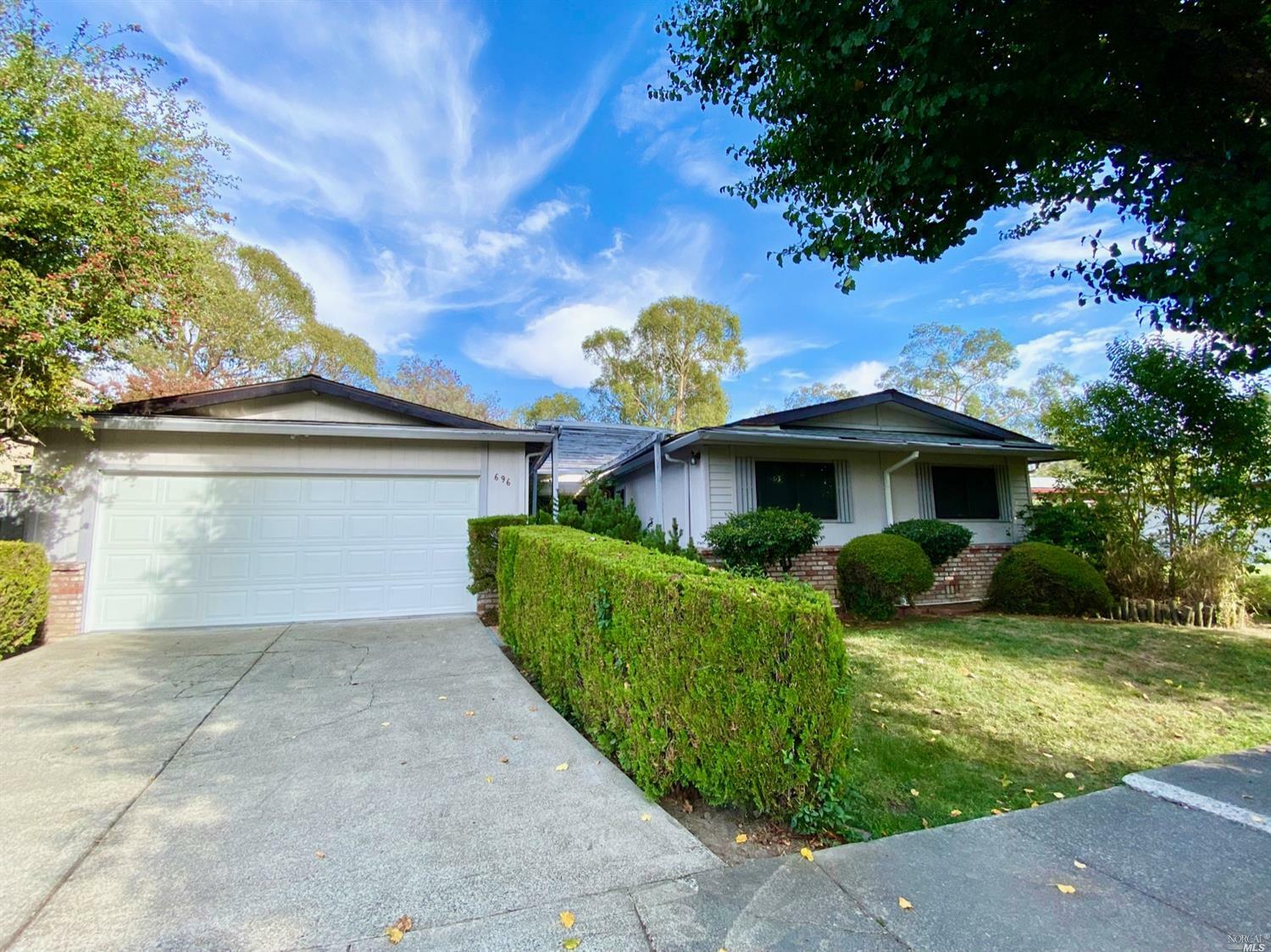 Property Photo: 696 Echo Lake Way CA 95401