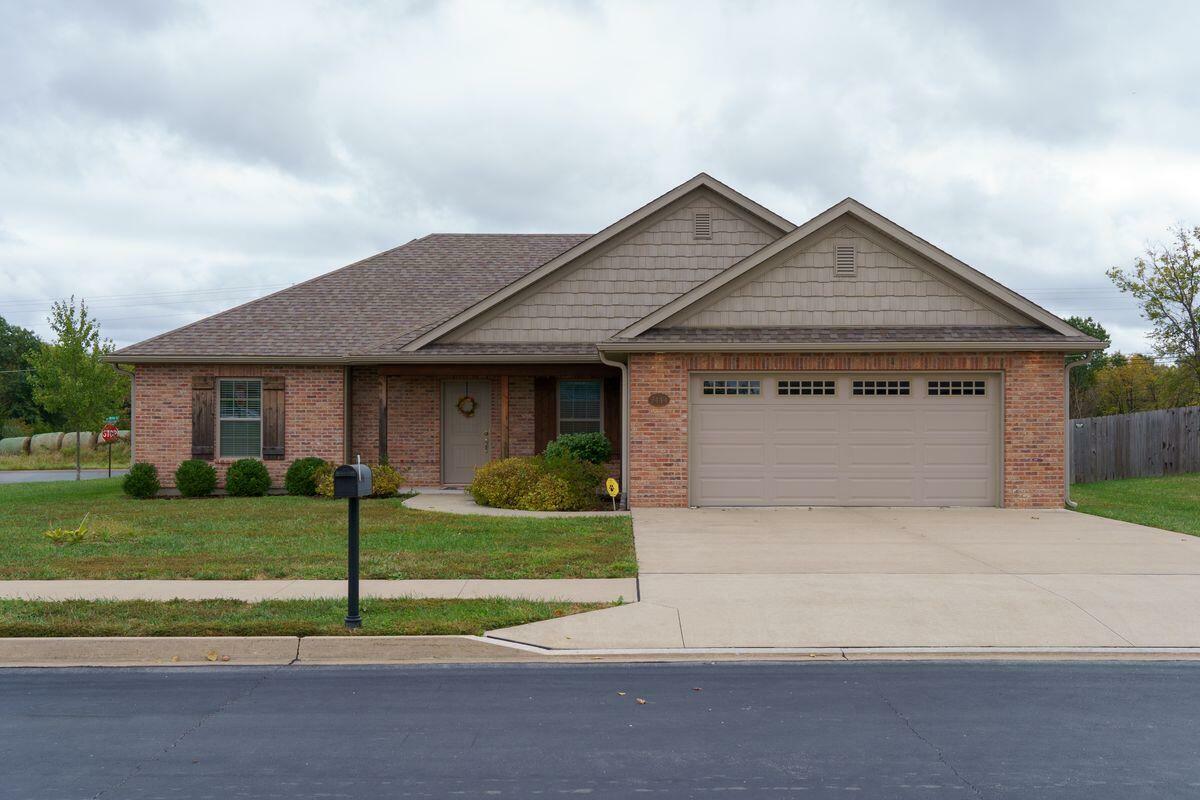 Property Photo:  7444 W Black Walnut Dr  MO 65202 