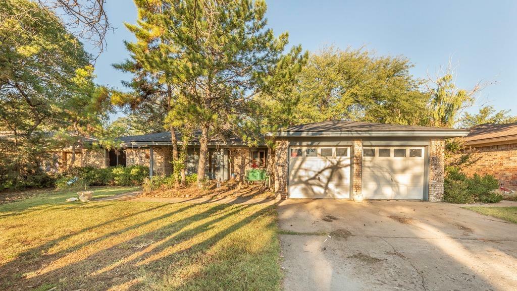 Property Photo:  8012 Quinton Avenue  TX 79424 