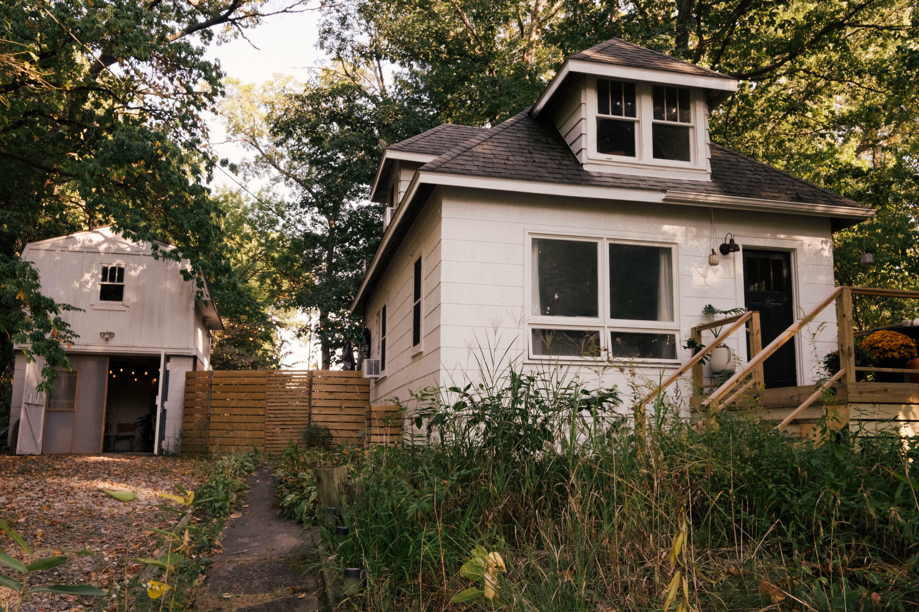 Property Photo: 18335 Oakland Drive MI 49117