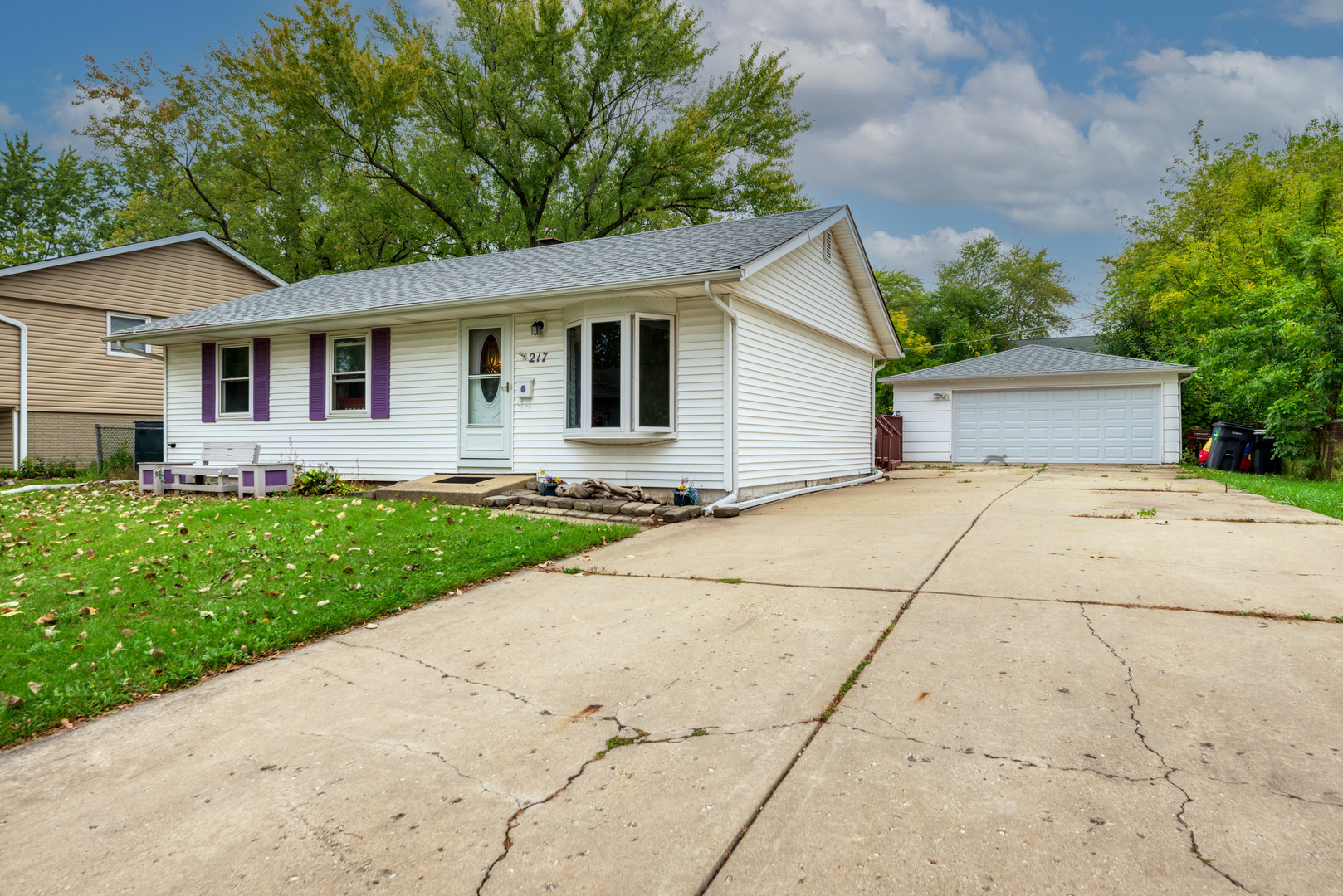 217 Kosan Circle  Streamwood IL 60107 photo