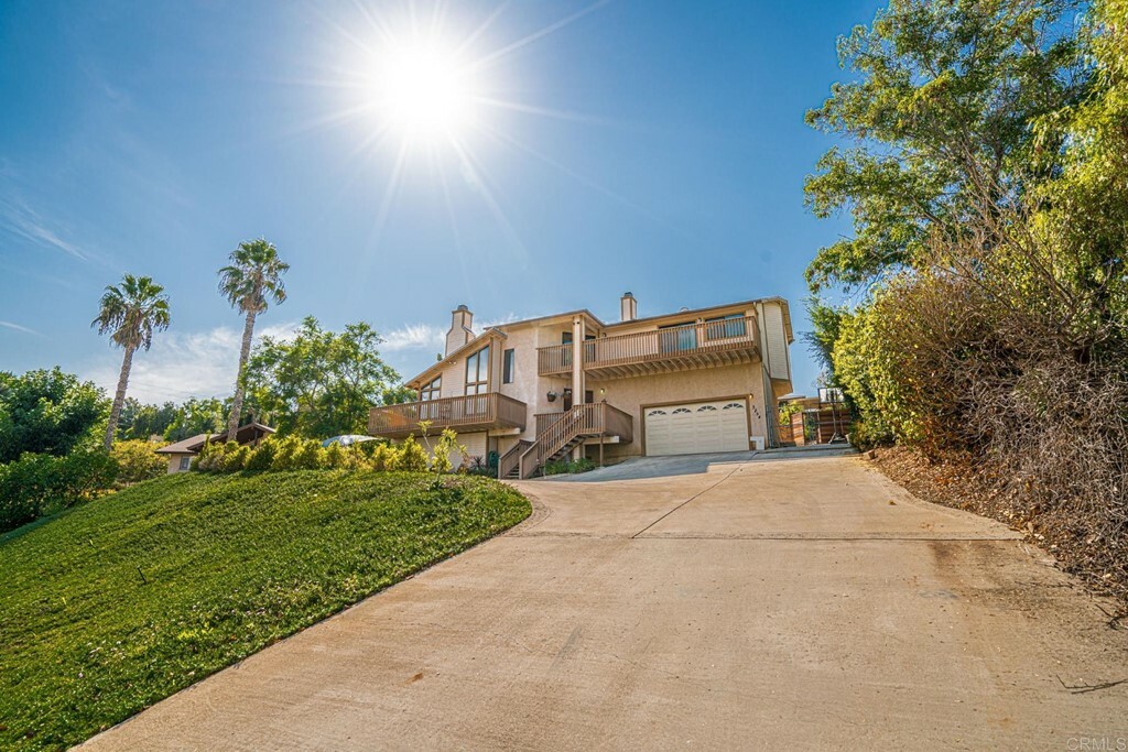 Property Photo:  3254 Calavo Drive  CA 91978 