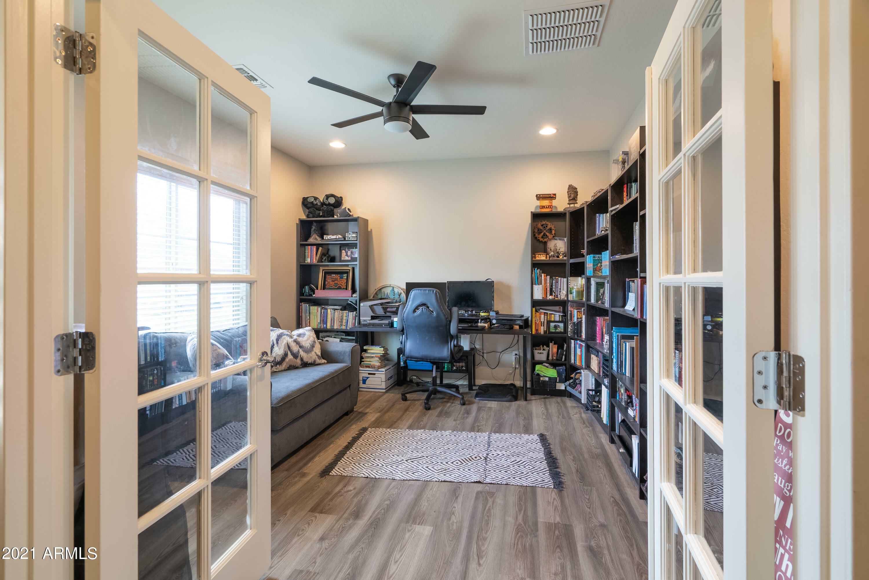 Property Photo: 2310 N Palo Verde Drive AZ 85132