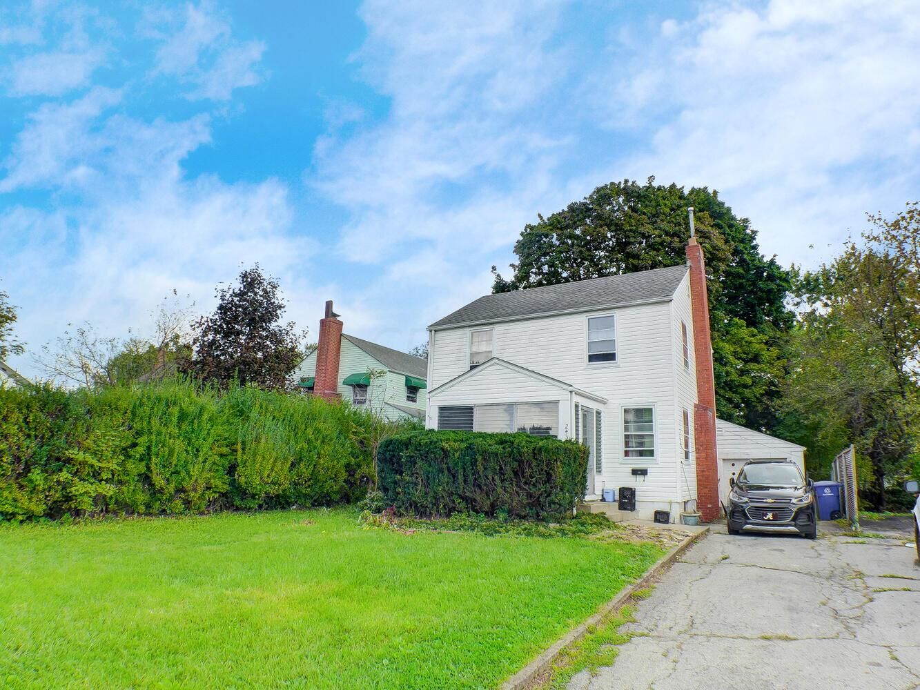 Property Photo:  2434 Bretton Place  OH 43211 